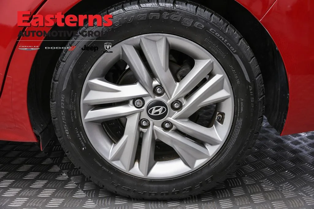 Used 2019 Red Hyundai Value Edition image 10