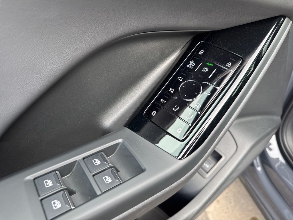 2025 Audi Q6 e-tron Premium Plus - Photo 11