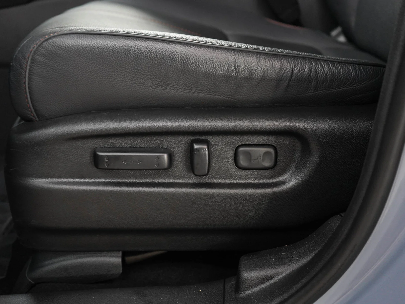 Used 2024 Sonic Gray Honda TrailSport AWD image 28