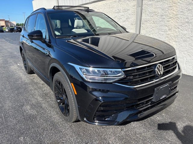 2023 Volkswagen Tiguan 2.0T SE R-Line Black 4MOTION