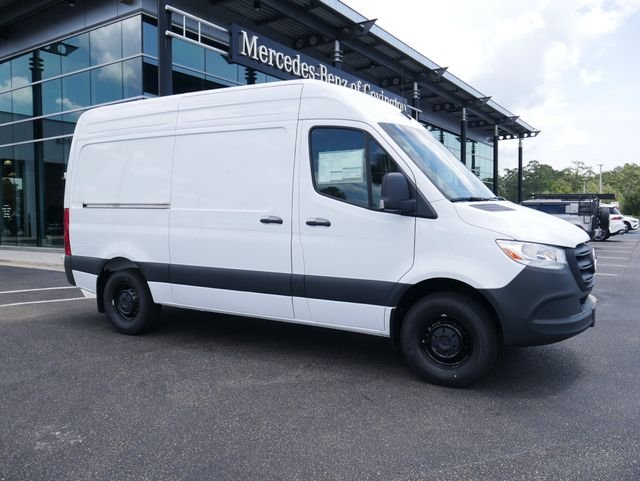 New 2026 Arctic White Mercedes-Benz Cargo 144 WB image 3