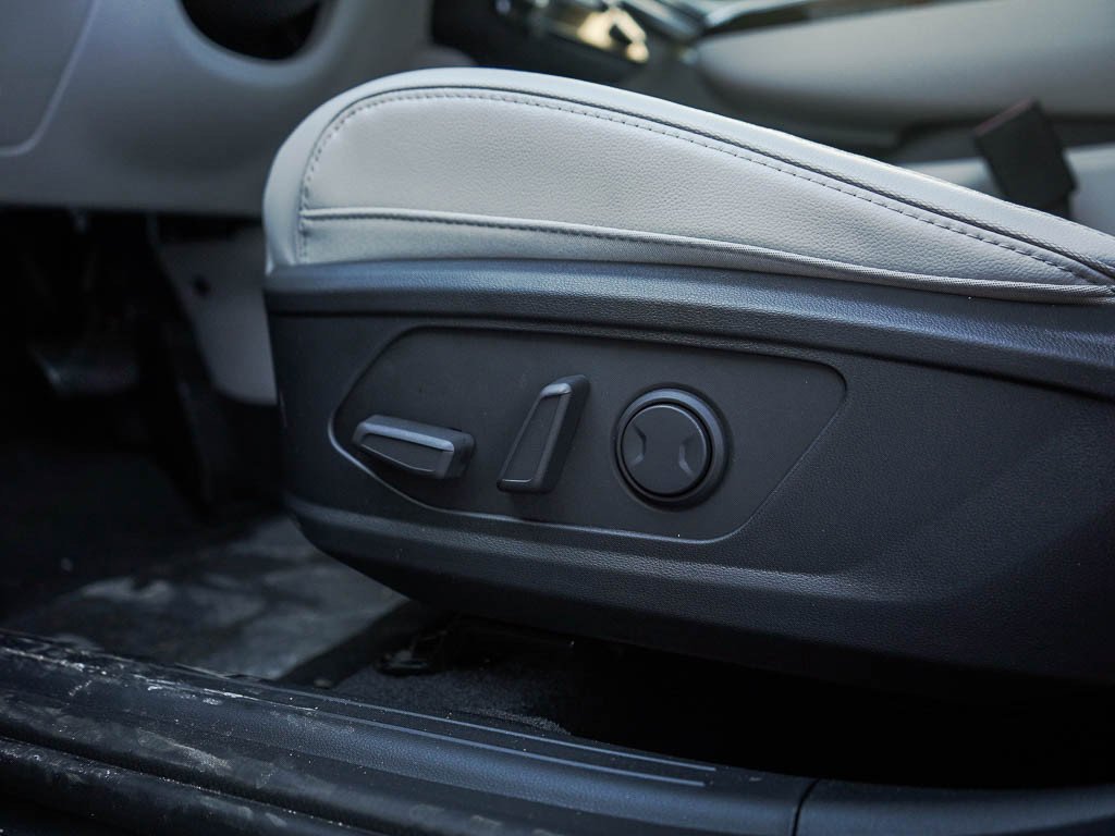 New 2026 Ecotronic Gray Hyundai Limited AWD image 20