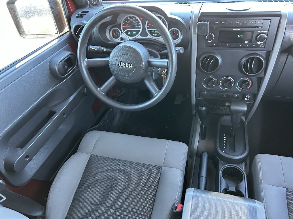 Used 2010  Jeep Unlimited Sport image 15