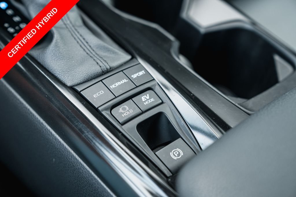 Used 2025 Ocean Toyota SE image 18