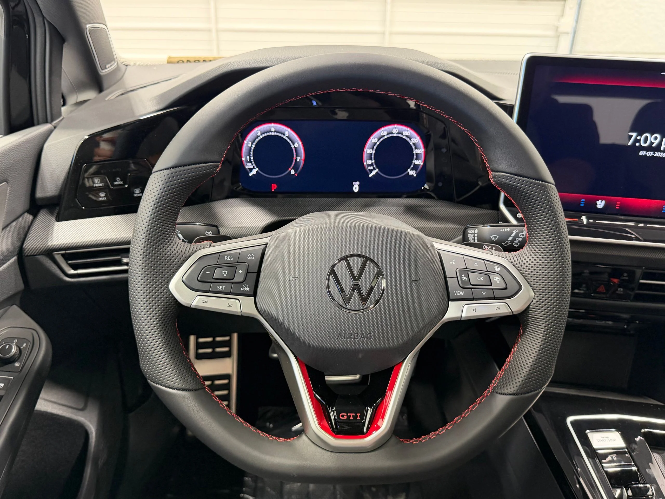 New 2026 Black Volkswagen 2.0T SE image 34