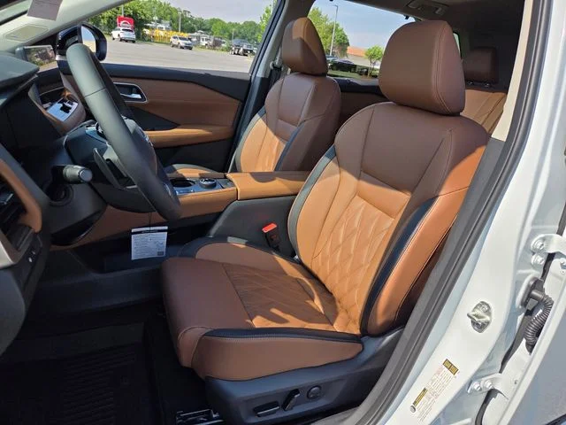 New 2026 White/off-white Nissan Platinum image 9