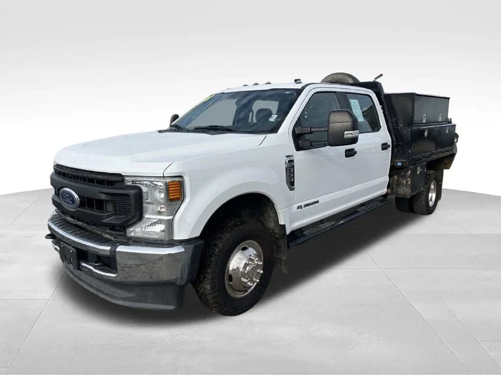 2022 Ford F-350 Super Duty Chassis Cab