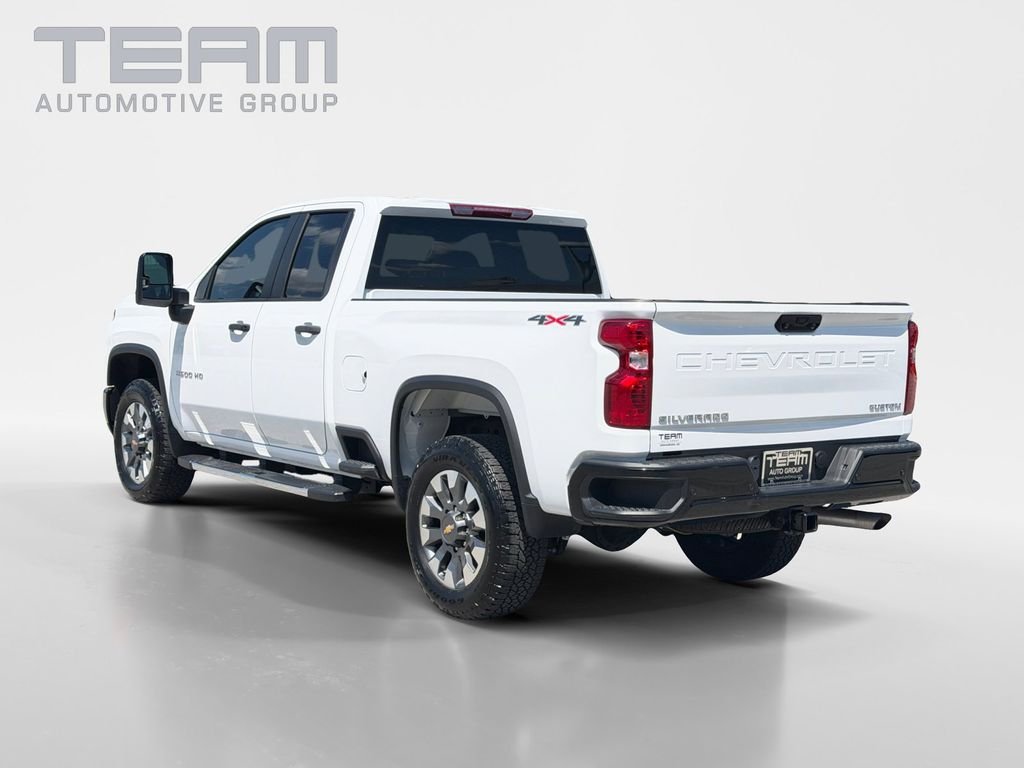 Used 2024 White Chevrolet Custom image 5