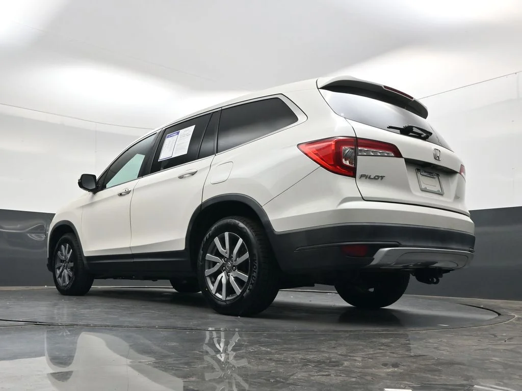 Used 2019 White Diamond Pearl Honda EX image 36