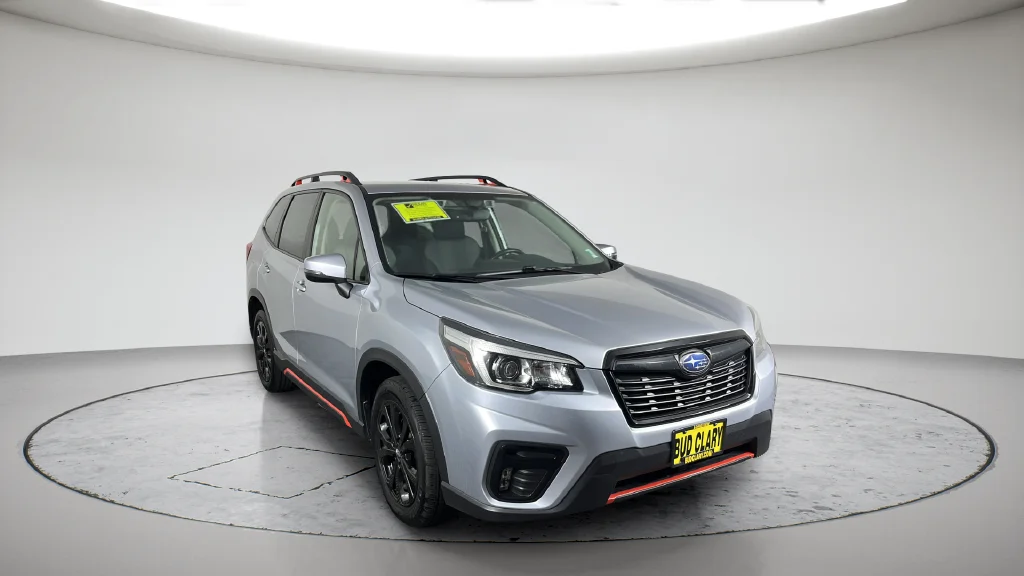 Used 2019 Silver Subaru Sport image 5
