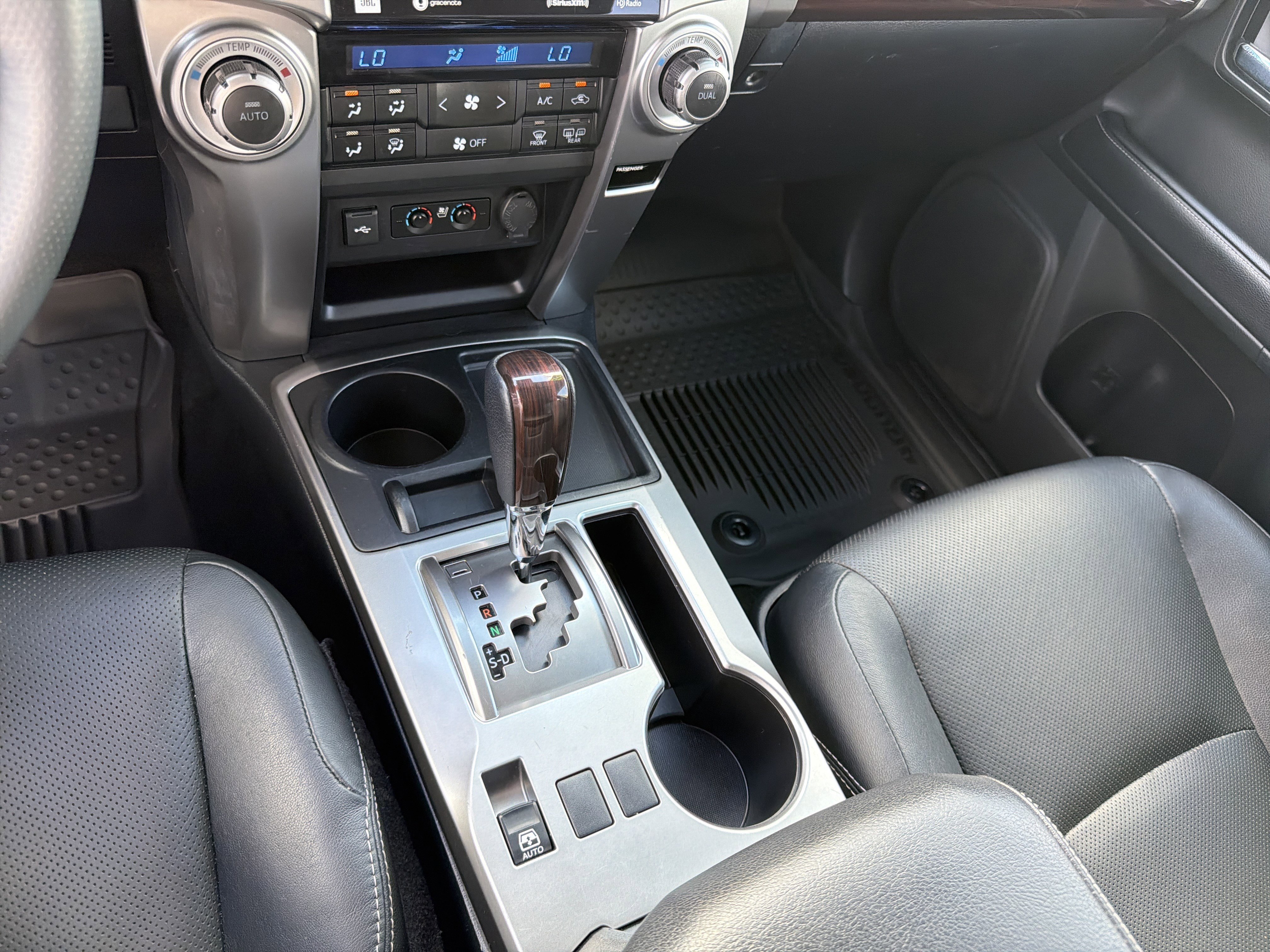 2022 Toyota 4Runner Limited - Photo 9