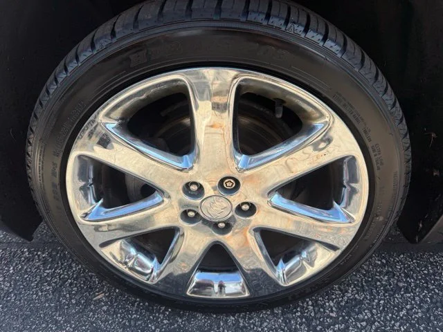 Used 2018 Gray Buick Preferred II image 4