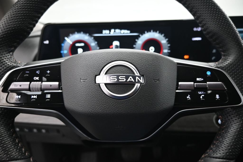 Used 2024 Gray Nissan ENGAGE e-4ORCE image 11