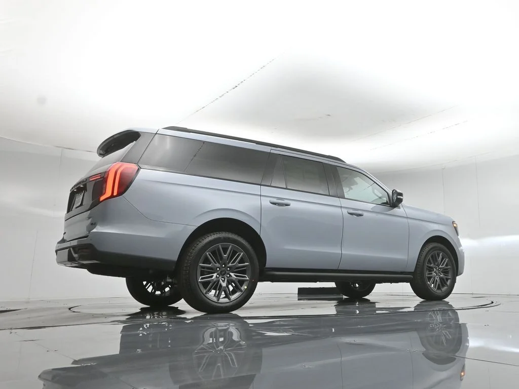 New 2026 Glacier Gray Metallic Tri-Coat Ford Platinum image 51