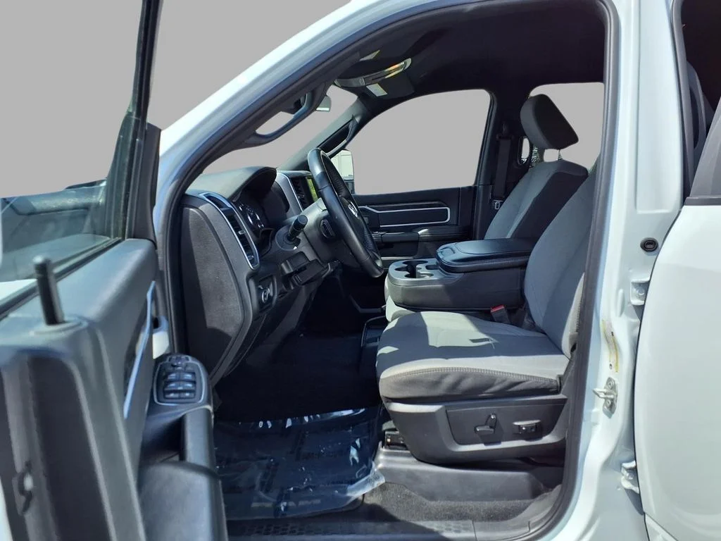 Used 2024 White Ram Big Horn image 22