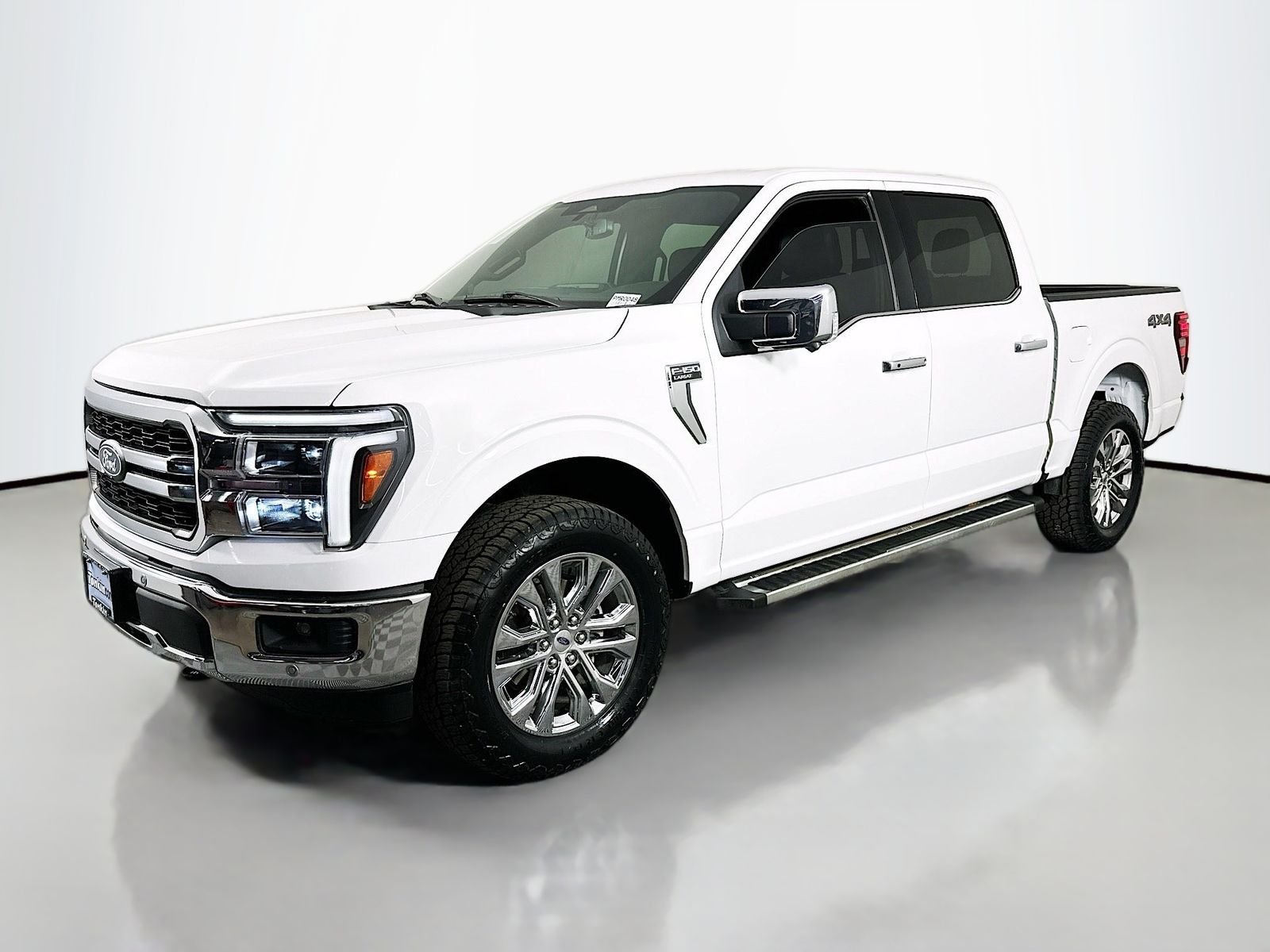 Used 2025 Oxford White Ford Lariat image 3