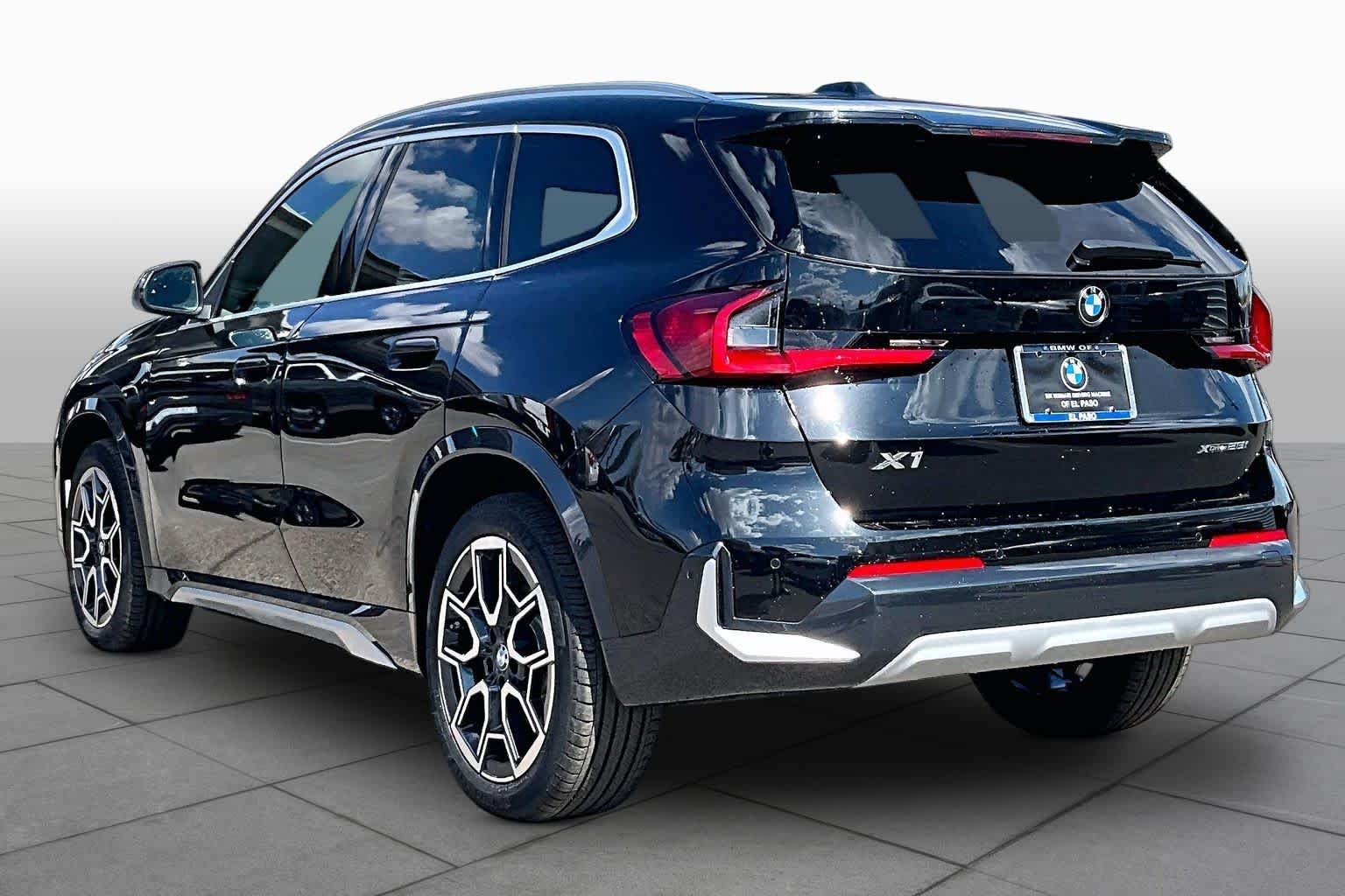 New 2026 Black Sapphire Metallic BMW xDrive28i image 12