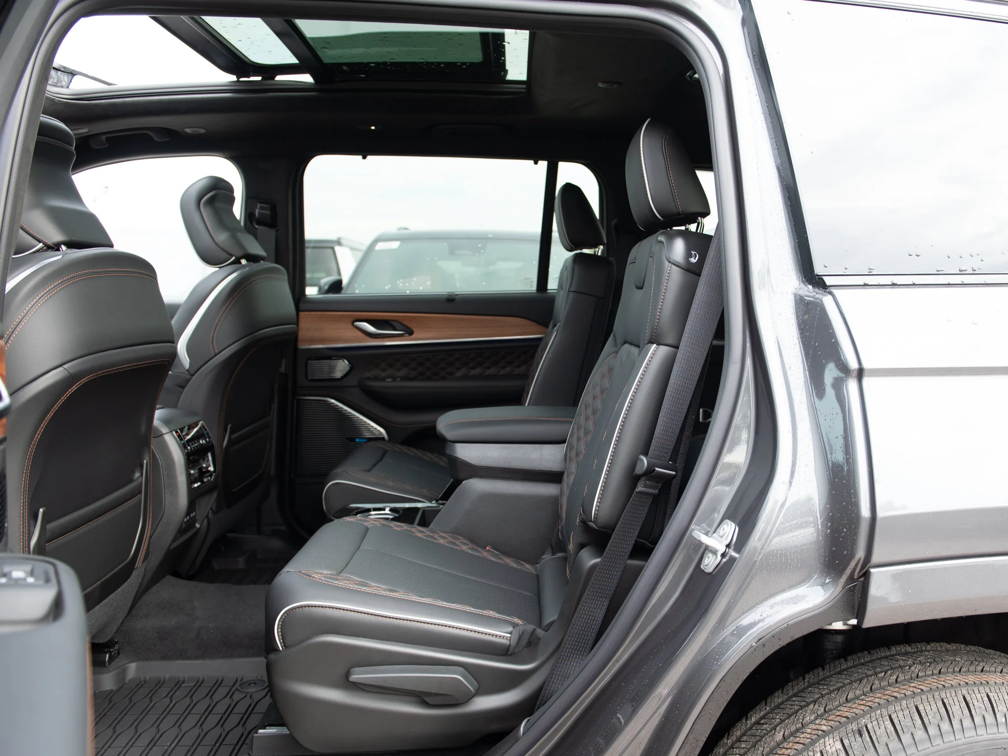 New 2026 Grey Jeep Summit* image 30