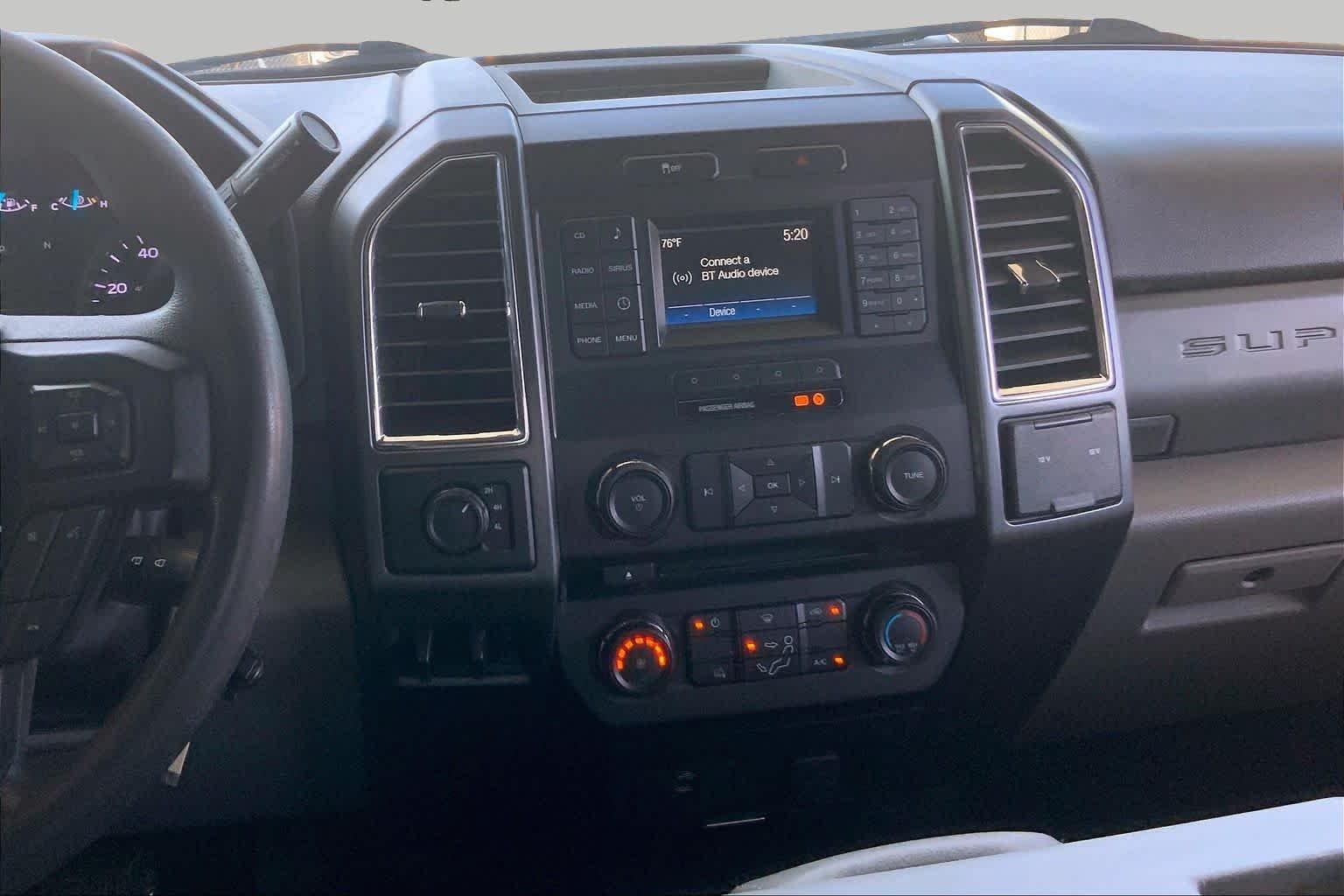 Used 2018 Oxford White Ford XLT image 6
