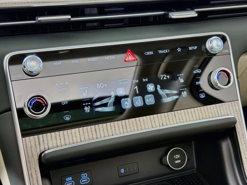 2026 GENESIS GV80 Prestige - Photo 16