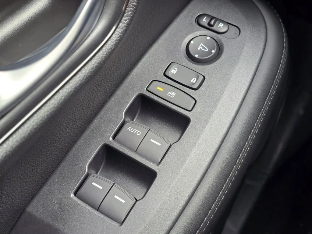 2026 Honda HR-V LX - Photo 17