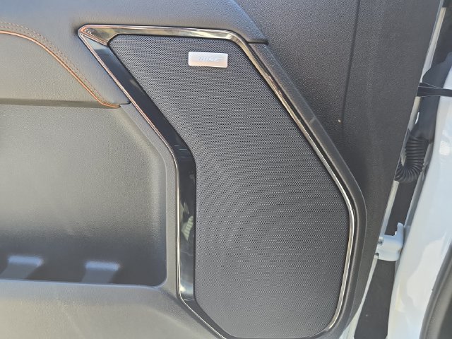 2024 GMC Sierra 1500 AT4 - Photo 17