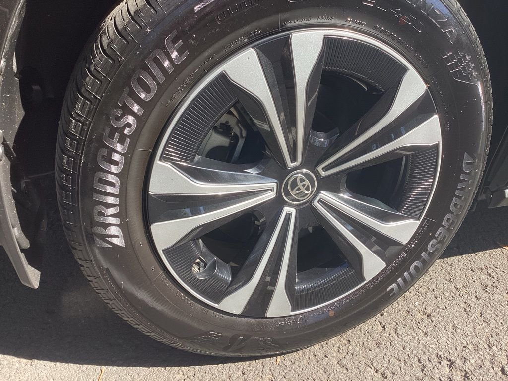 Used 2025 Black Toyota XLE image 6