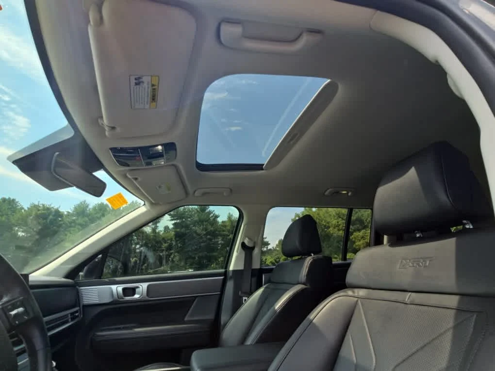 Used 2024 Rockwood Green Hyundai XRT image 18