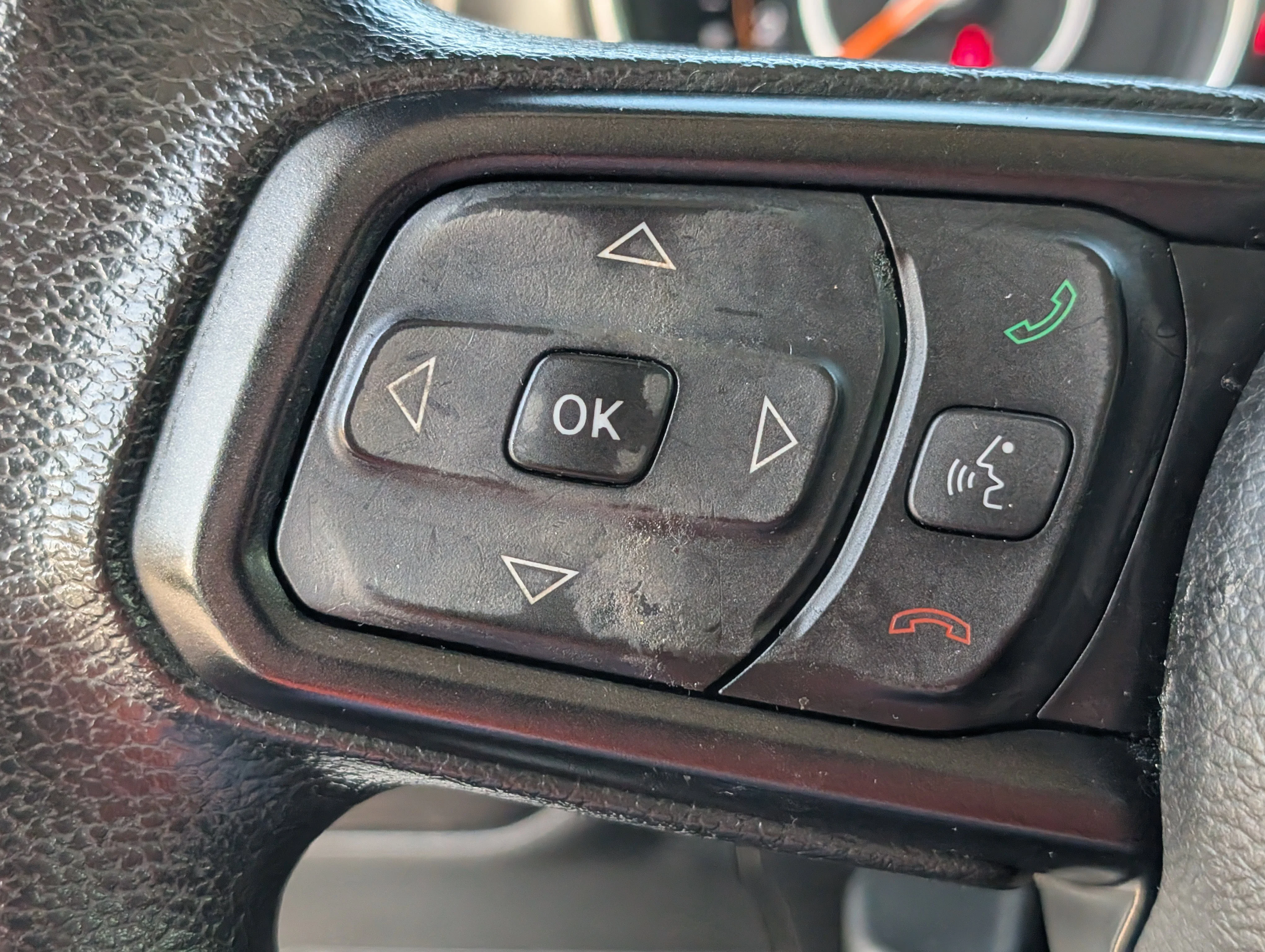 Used 2018 White Jeep Sport image 54