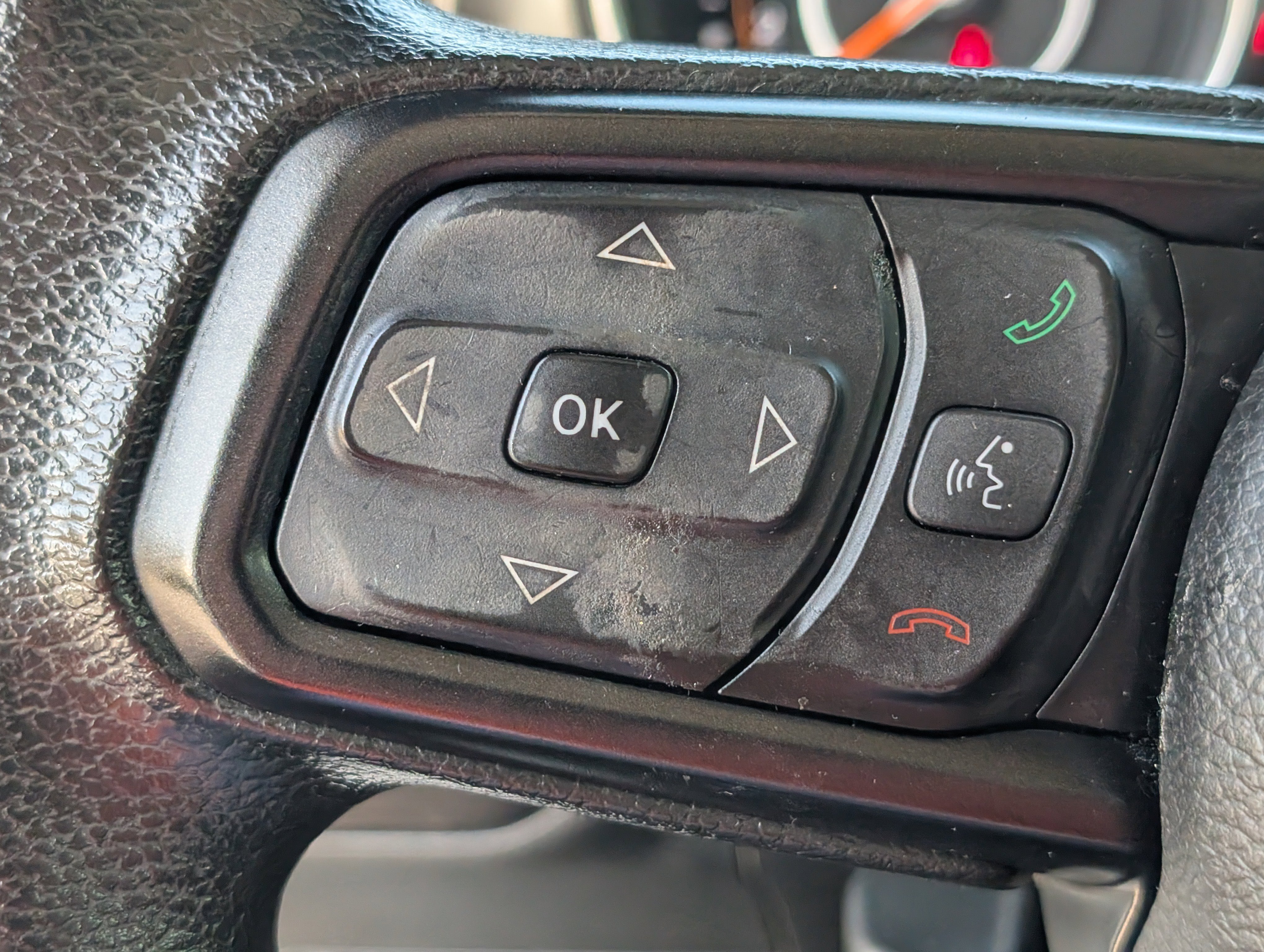 Used 2018 White Jeep Sport image 54