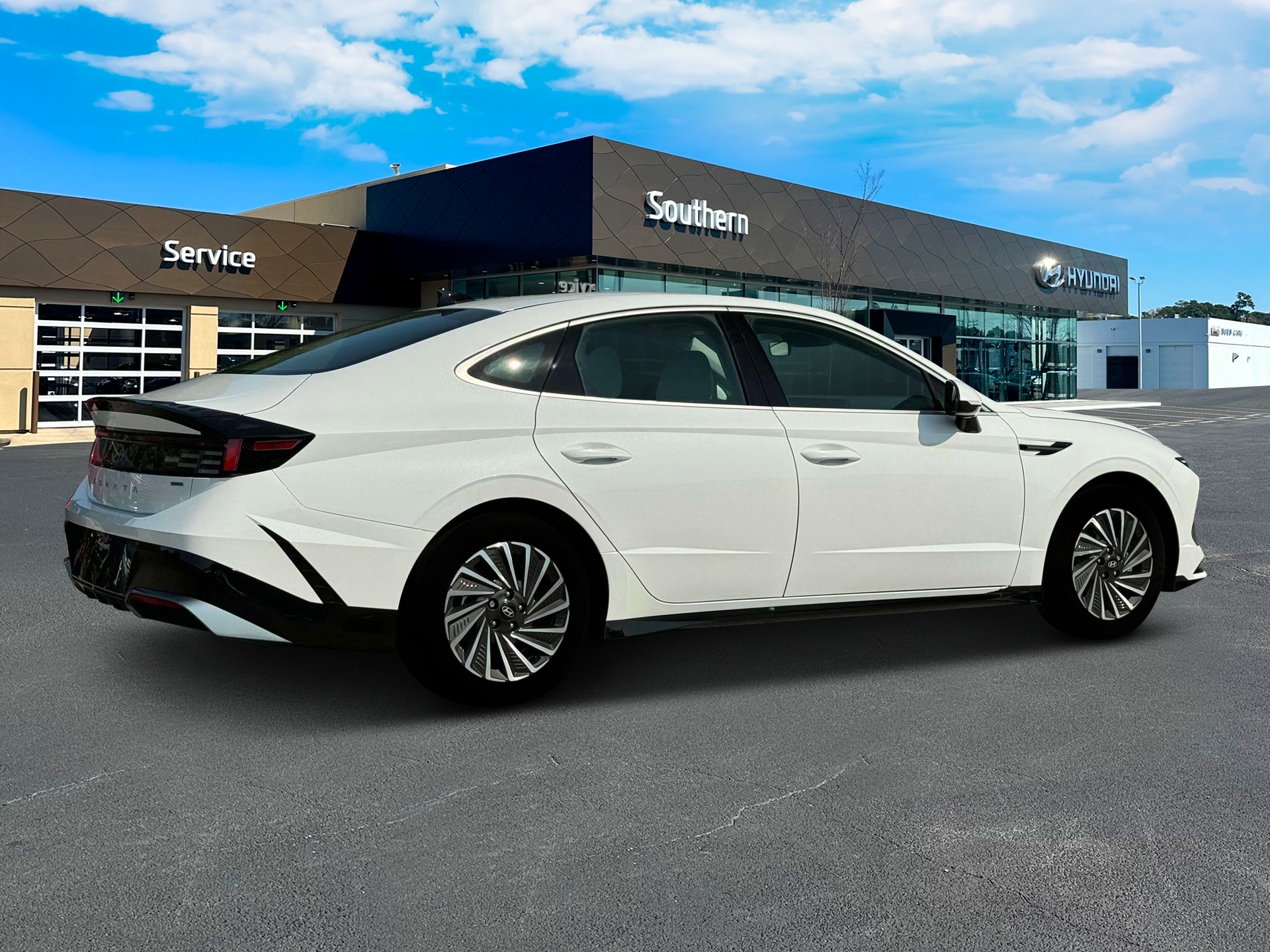 New 2025 White Hyundai SEL image 8