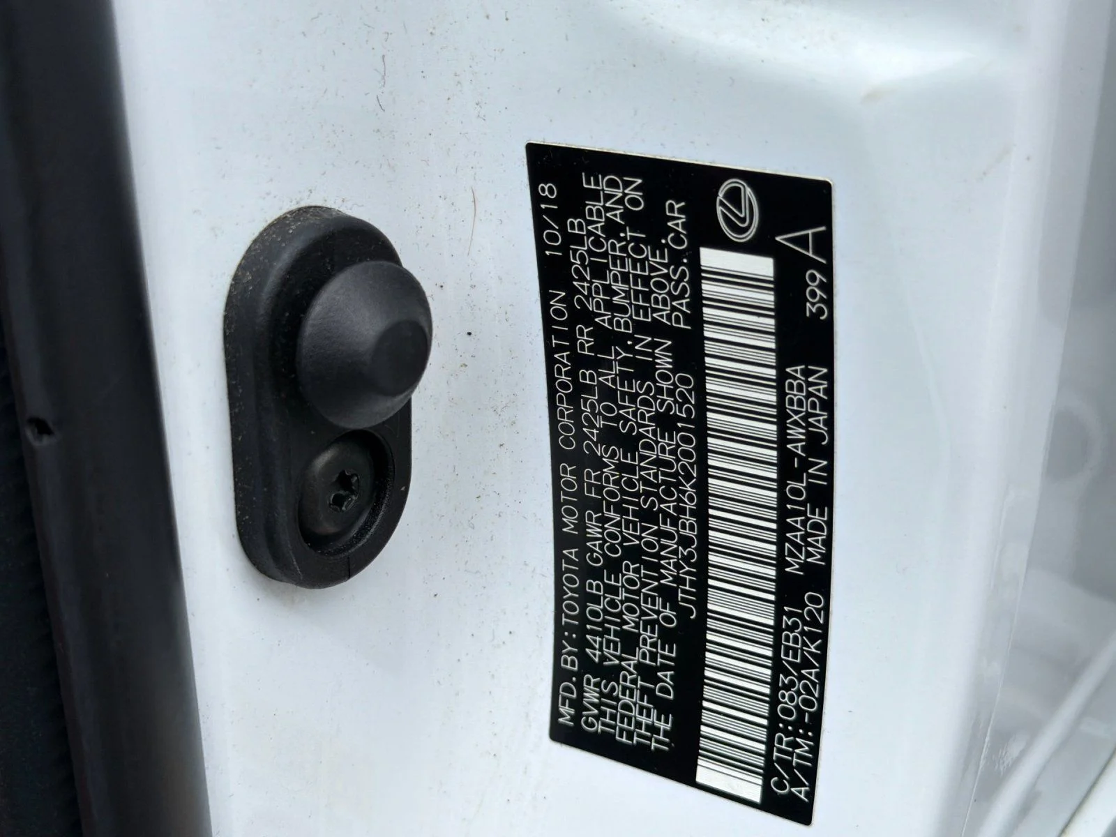 Used 2019 White Lexus 200 F SPORT image 34
