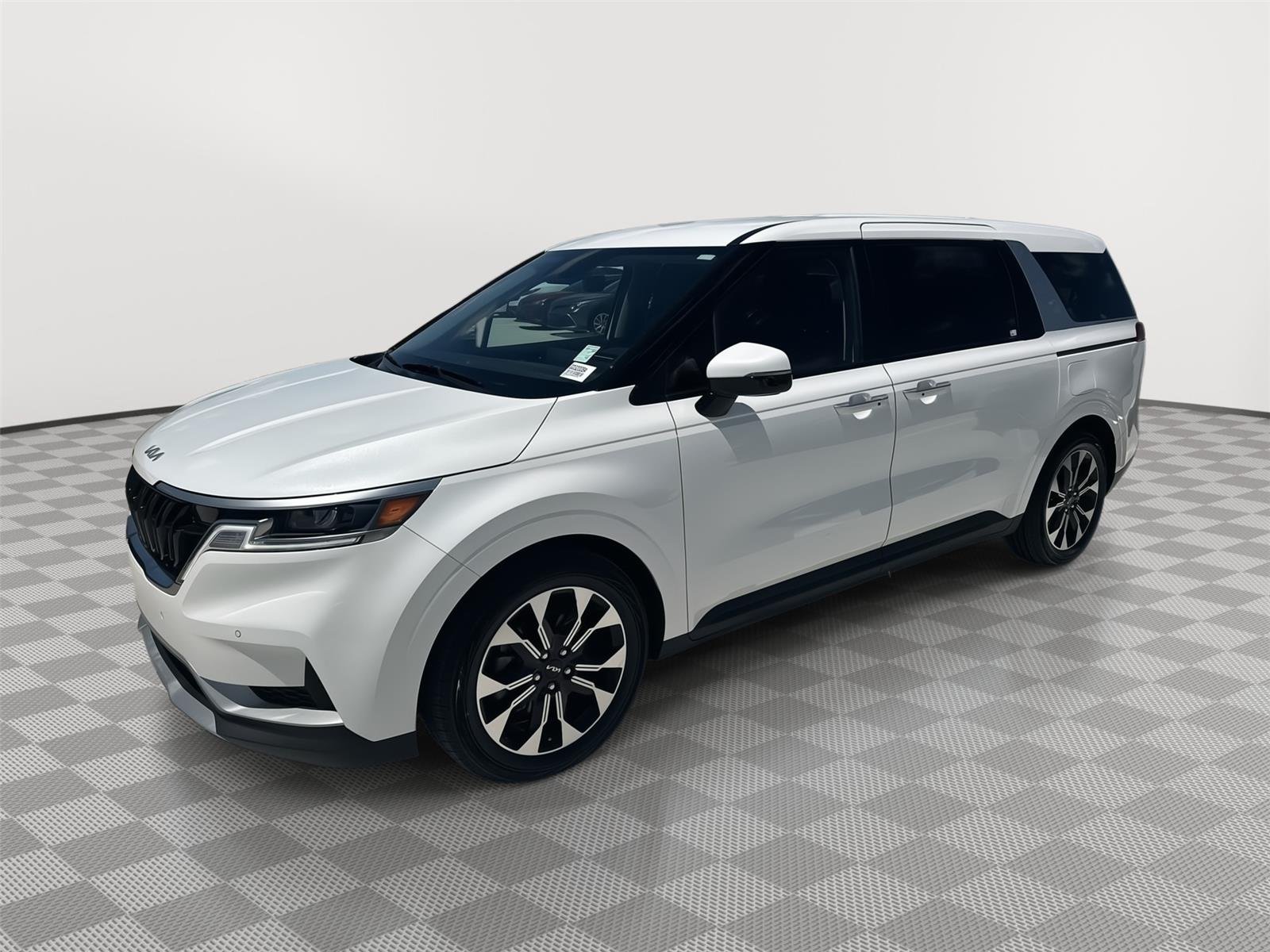 2024 Kia Sedona EX's photo