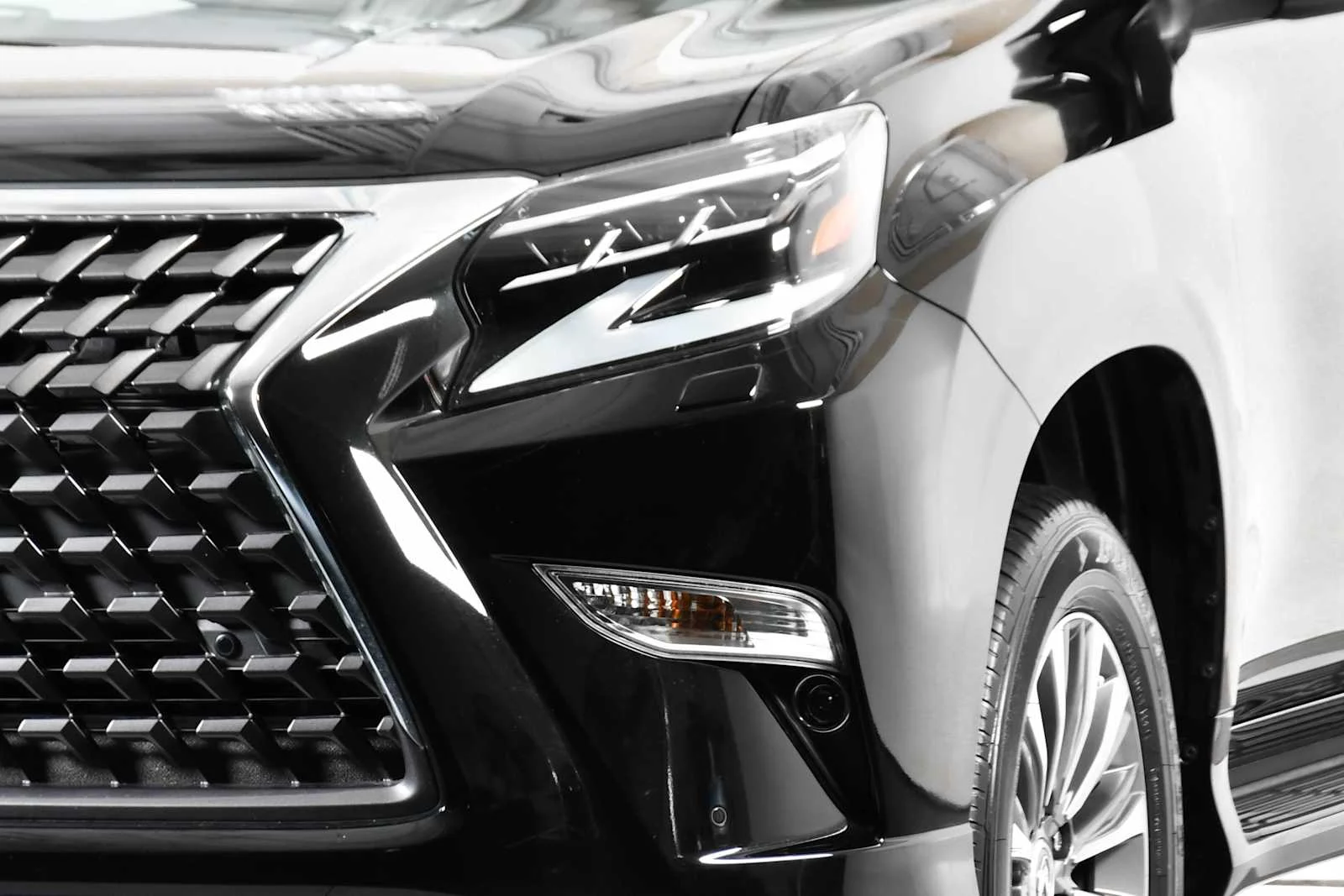 Used 2023 Black Onyx Lexus Luxury image 11