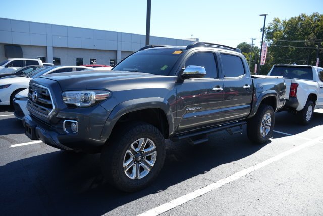 Used 2016 Gray Toyota Limited image 10