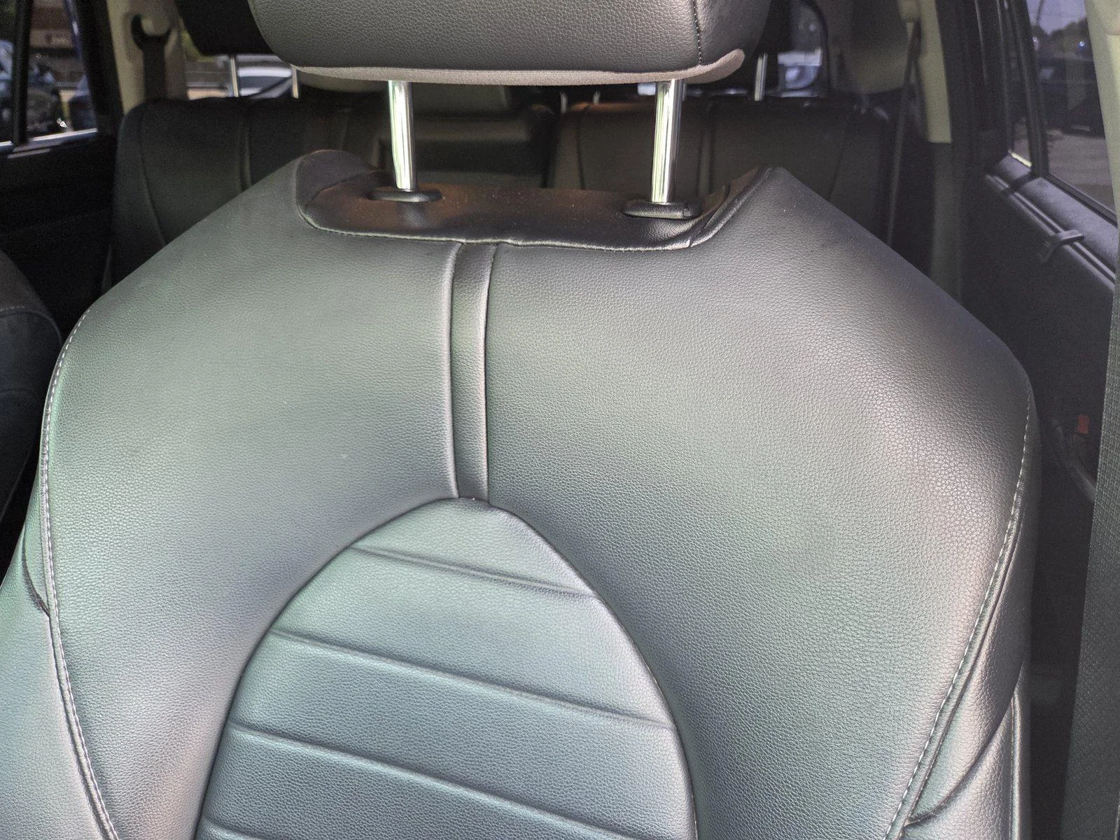 Used 2021 Midnight Black Metallic Toyota XLE image 18
