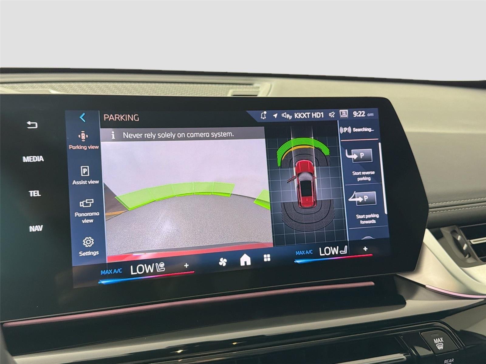 Used 2026 Vegas Red Metallic BMW xDrive28i image 13