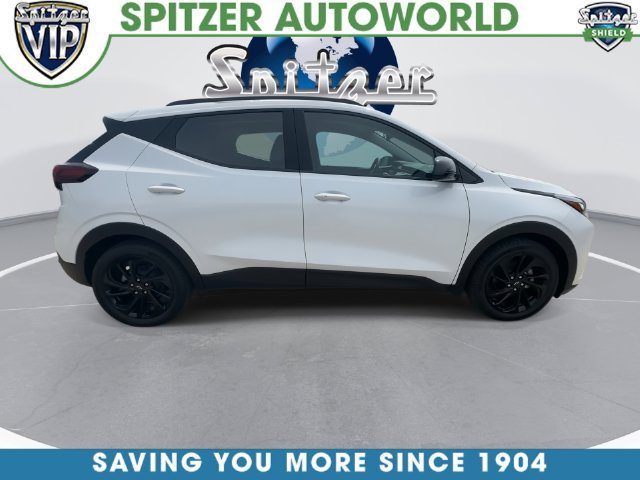New 2027 Summit White Chevrolet RS image 15