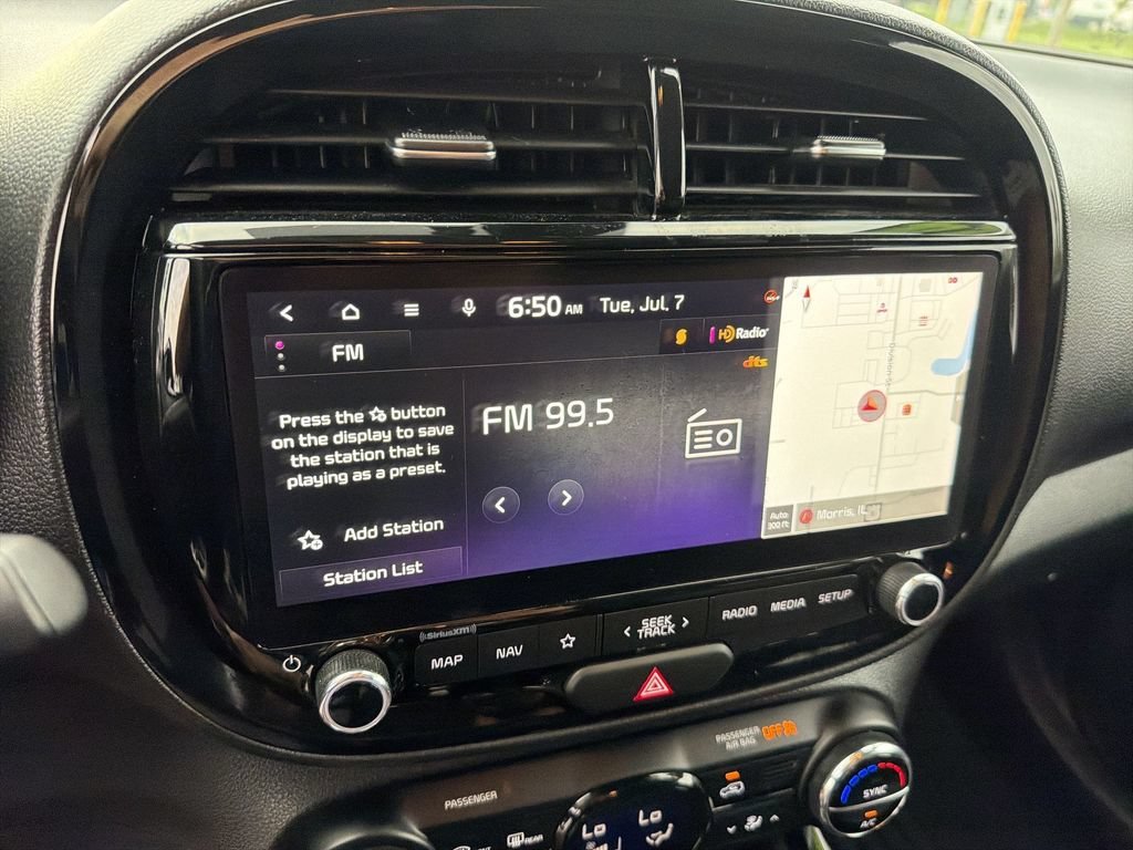 2024 Kia Soul S - Photo 13