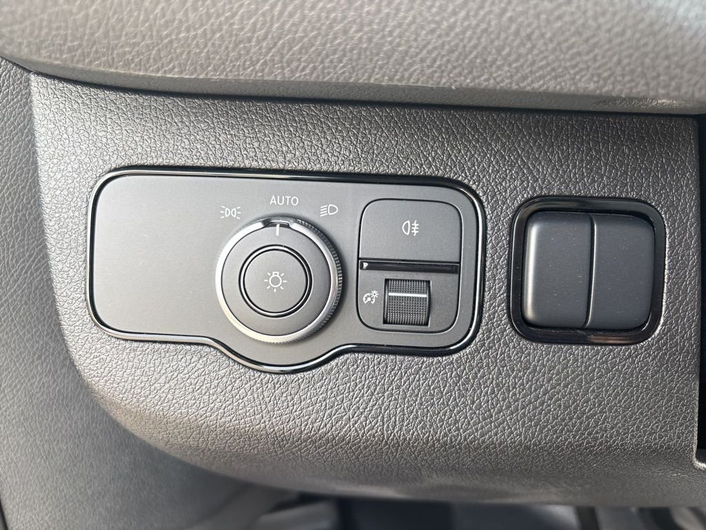 New 2025 Black Mercedes-Benz 15 Passenger Portal Door image 37