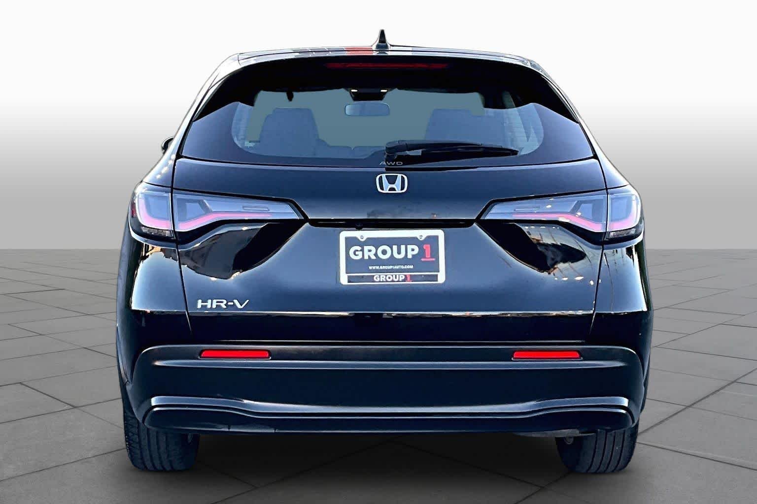 Used 2023 Crystal Black Pearl Honda LX image 5
