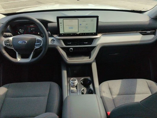 New 2026 Star White Metallic Tri-Coat Ford Active image 15