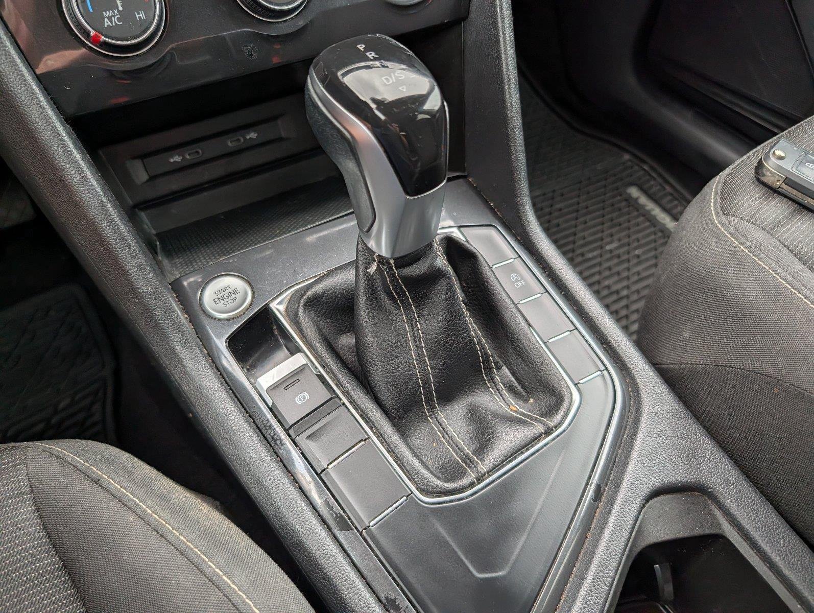 Used 2023 Pyrite Silver Metallic Volkswagen S image 20