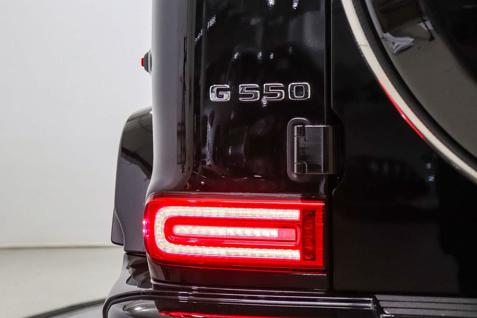 Used 2025 Obsidian Black Metallic Mercedes-Benz G 550 image 11