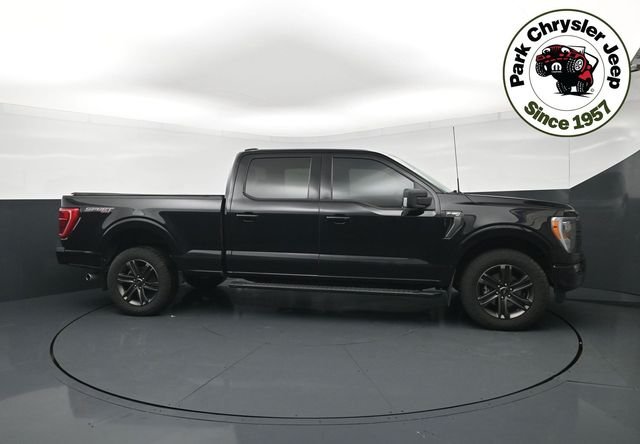 Used 2022 Black Ford XLT image 3