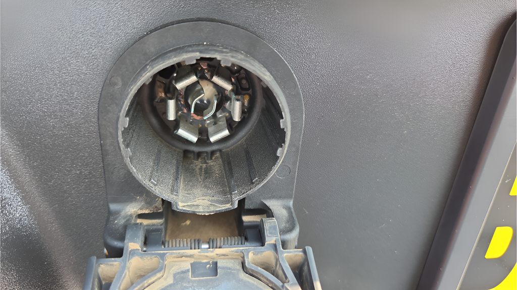 Used 2021 Gray Ford XLT image 23