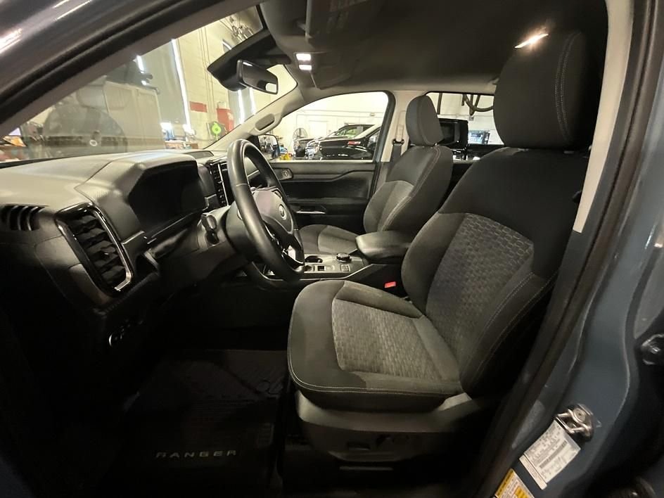 Used 2024 Gray Ford XLT image 5