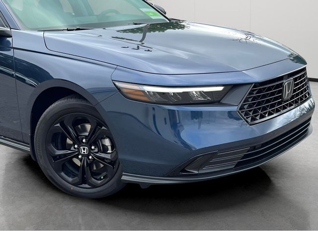 Certified Pre-Owned 2025 Honda Accord SE