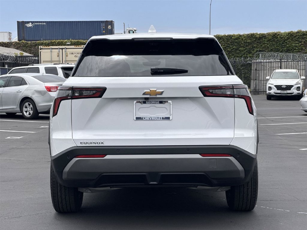 New 2026 Summit White Chevrolet LT image 6