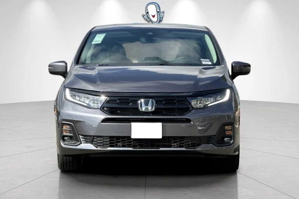 Used 2026 Modern Steel Metallic Honda Touring image 10